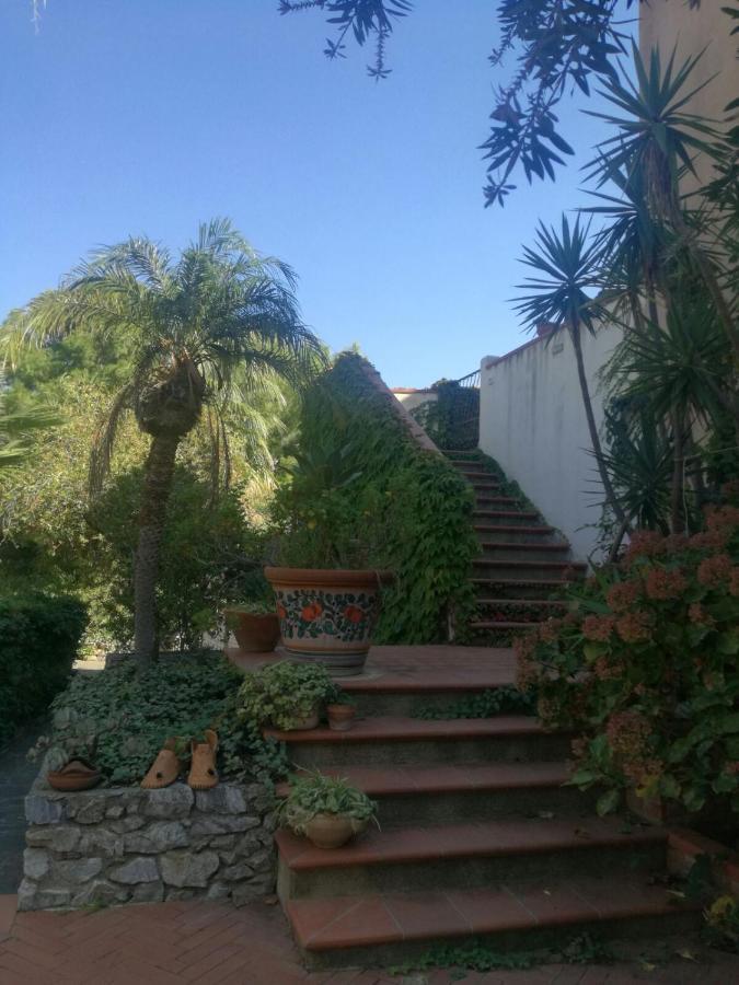 Villa Grande Messina Eksteriør billede